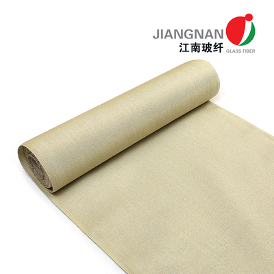 Chăn cách nhiệt 620g / mét vuông 1520mm Chăn chống cháy cuộn Vermiculite tráng