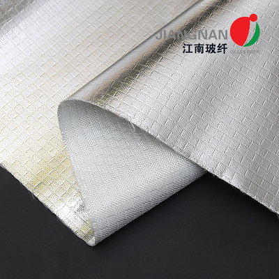 Màn chắn hoặc màn hình bằng sợi thủy tinh được củng cố bằng nhôm chống nhiệt với bề mặt mịn và tấm nhôm hoặc phim nhôm